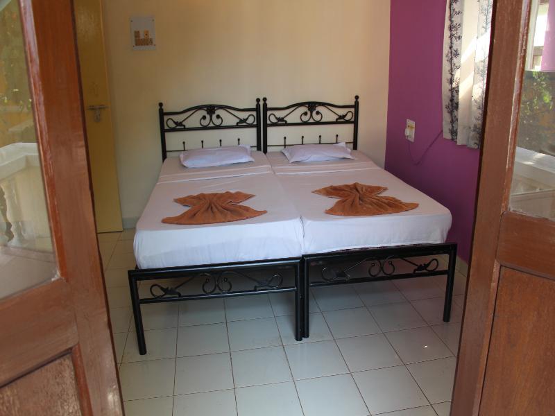 Hotel Colonia De Braganza Calangute Esterno foto