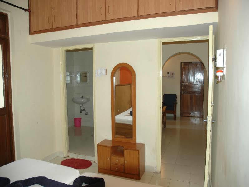 Hotel Colonia De Braganza Calangute Esterno foto
